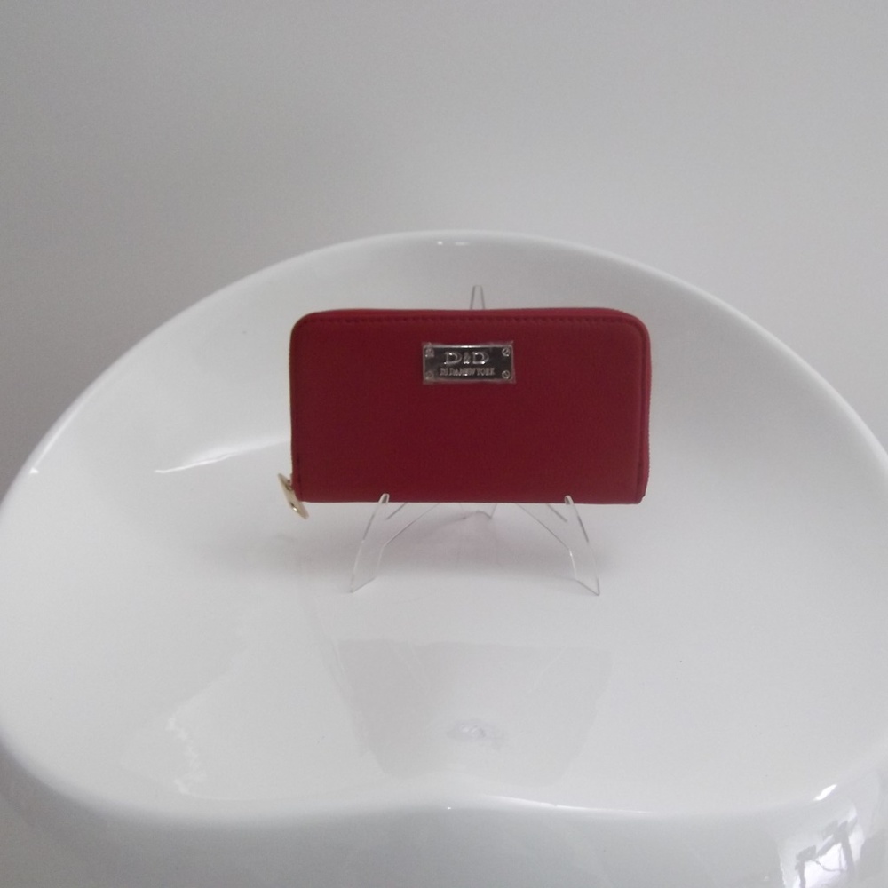 Red Wallet-Large - Picture 7 of 7